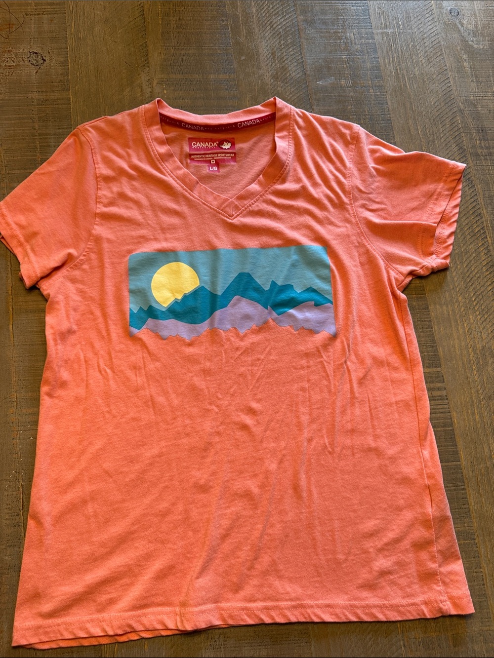 Canada WeatherGear Coral V-Neck Short Sleeve Tee with Mountain Graphic - Large